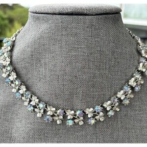 Vintage 60’s CORO Cloverleaf Aurora Borealis Rhinestone Silver Tone Necklace 17”